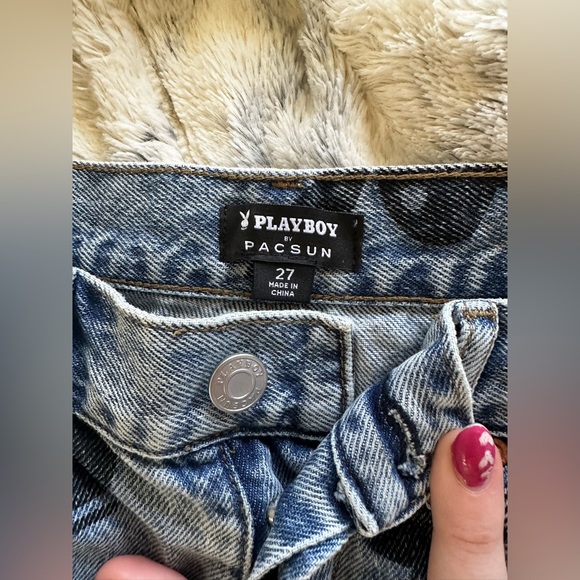 Playboy by Pacsun Size 27 Eco Bunny Dad Jeans - Picture 3 of 4
